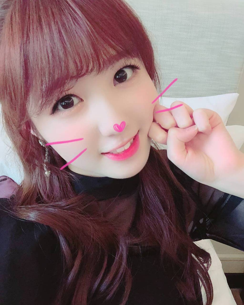 방금전 아이즈원 인스타...크리스마스 꿈과 희망 선보이는 히토미 | 인스티즈