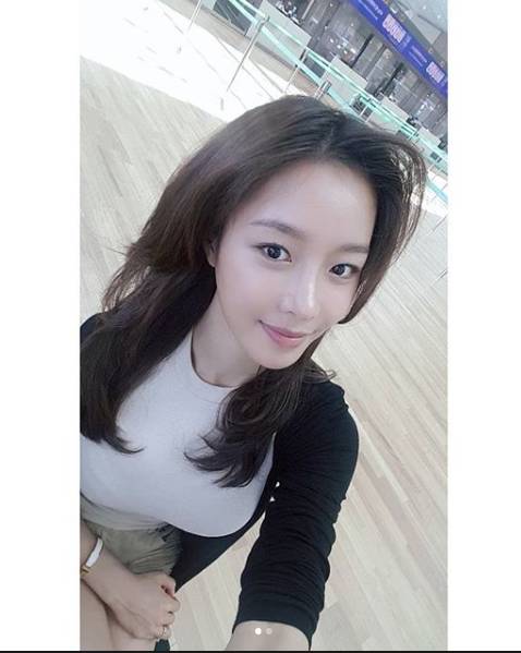 오늘자 김선형 선수 부인 석해지씨 미모가 ㅎㄷㄷㄷ.gif | 인스티즈