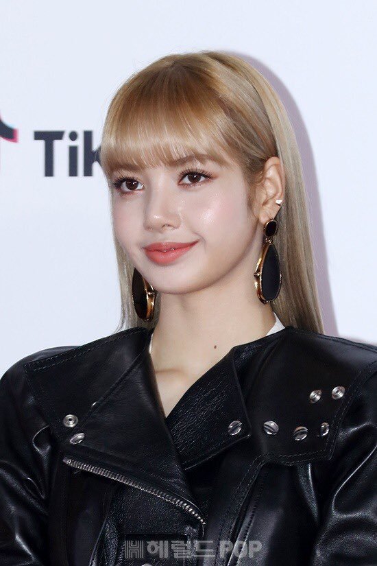 블랙핑크 가요대전 레드카펫.jpg | 인스티즈