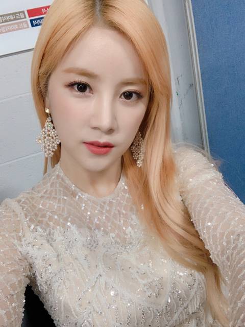 오늘자 에이핑크 박초롱 | 인스티즈