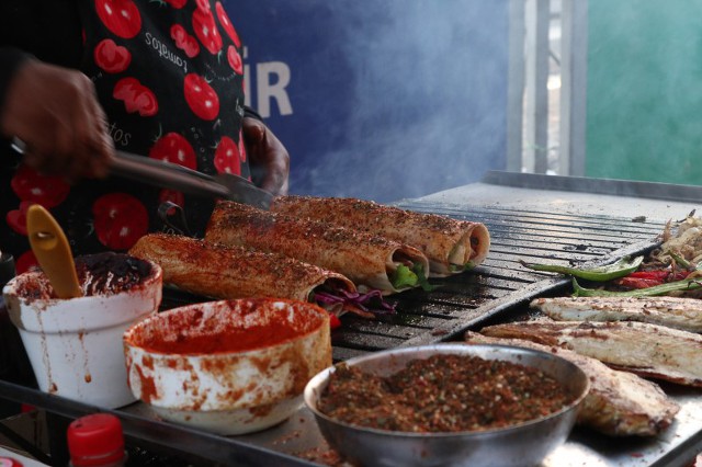 우리나라 사람들이 그렇게 많이 찾는다는 터키 케밥.jpg | 인스티즈