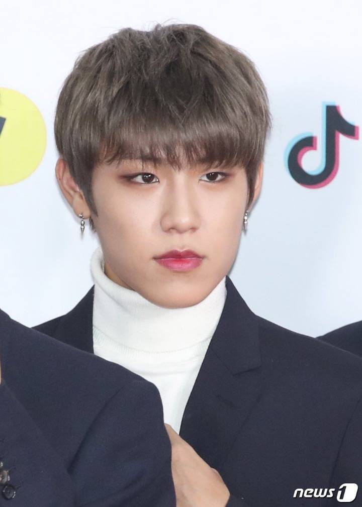 [워너원박우진] 첫 크리스마스 보내는 아가 박우진 | 인스티즈