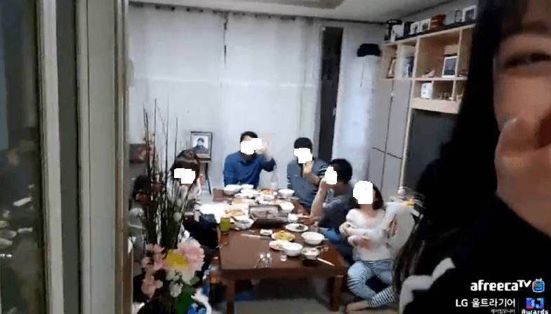 12월 24일이 할머니 첫 제사라서 휴방하는 아프리카 BJ | 인스티즈