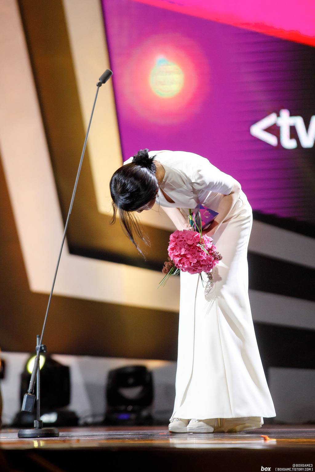 아이유 2018 아시아 태평양 스타 어워즈 | 인스티즈