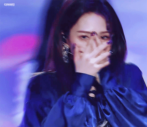 가요대전에서 넘나 예뻤던 레드벨벳 웬디.gif | 인스티즈
