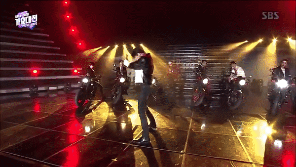 오늘자 엑소 메인댄서 세훈의 독무...gif | 인스티즈