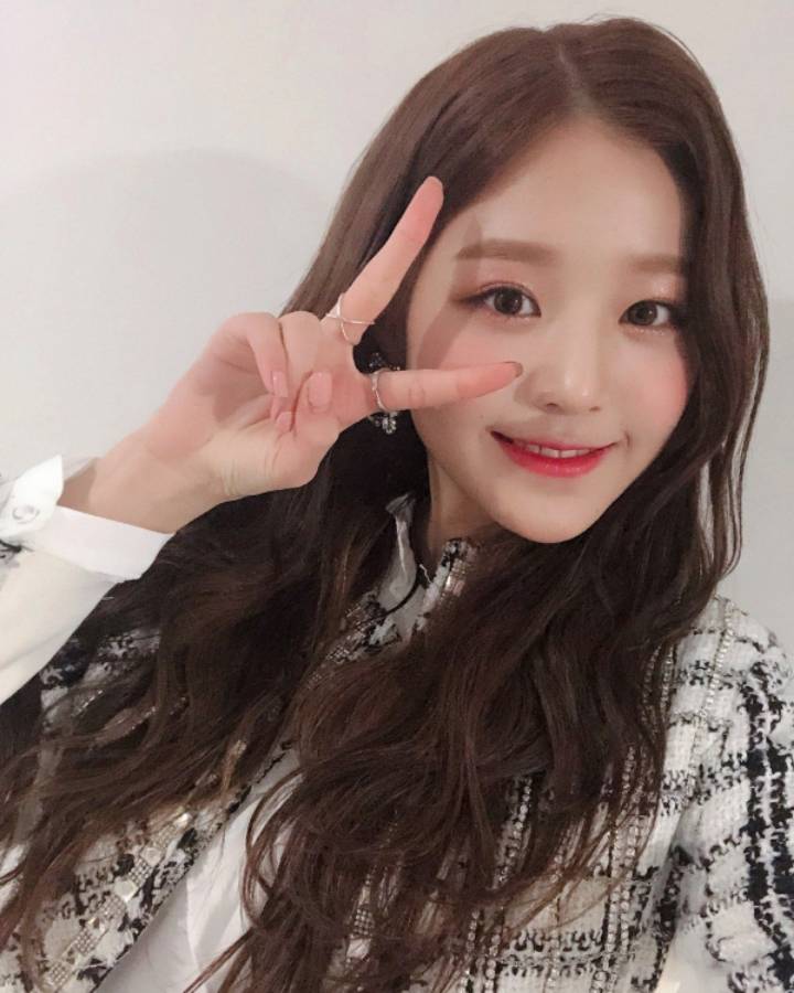 산타가 있다고 믿는 초졸 아이돌 | 인스티즈