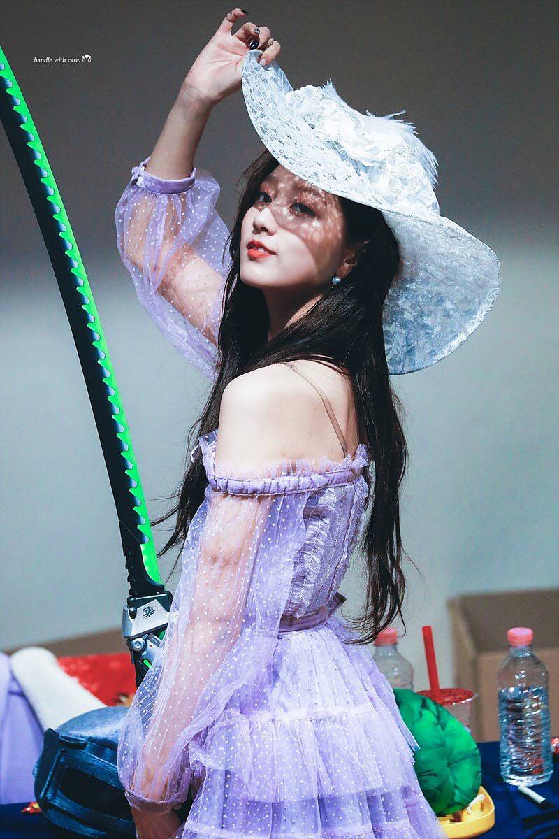 [러블리즈] 5분 뒤에 일 시작이라서 예인이 | 인스티즈