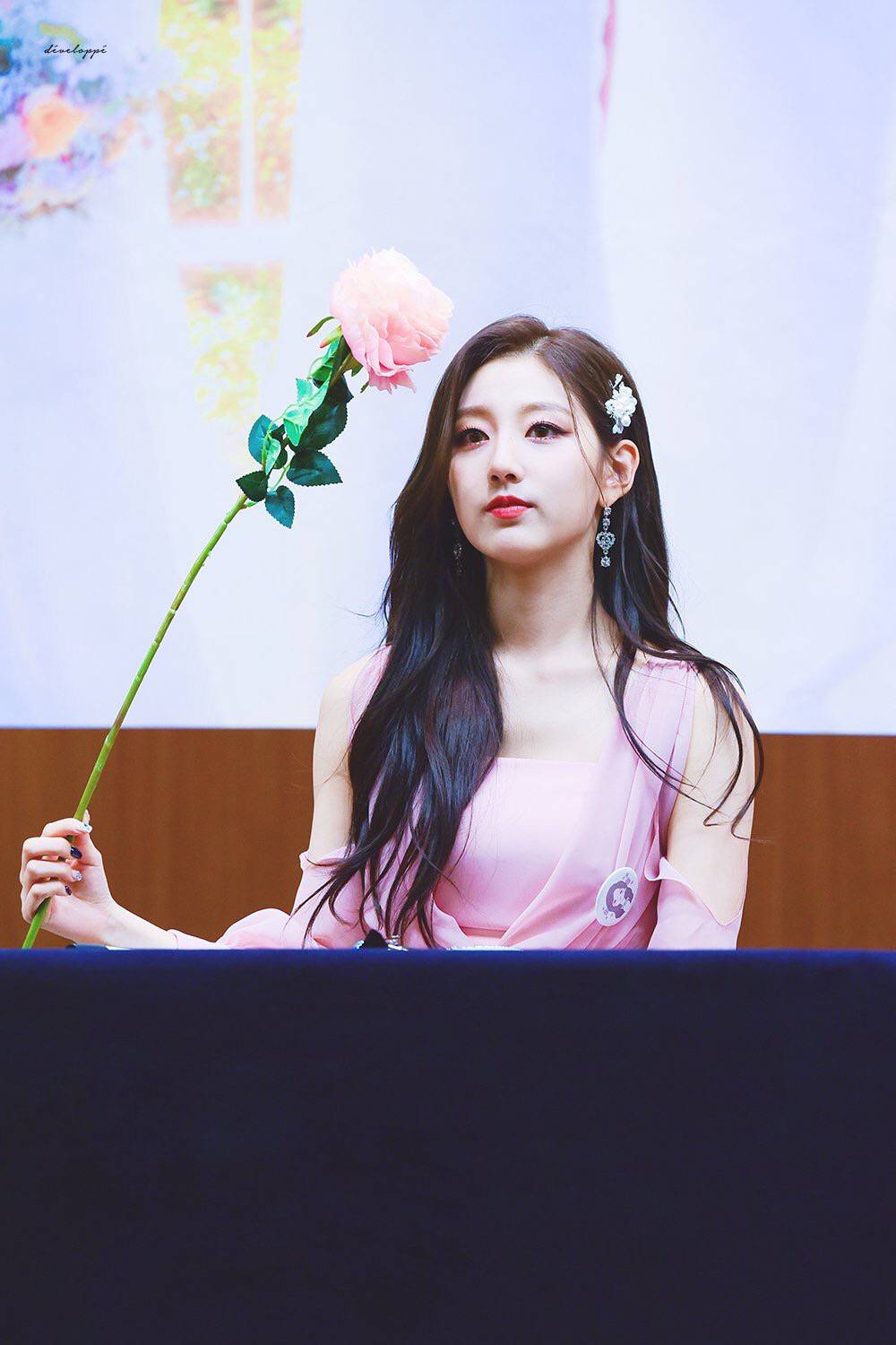 [러블리즈] 5분 뒤에 일 시작이라서 예인이 | 인스티즈