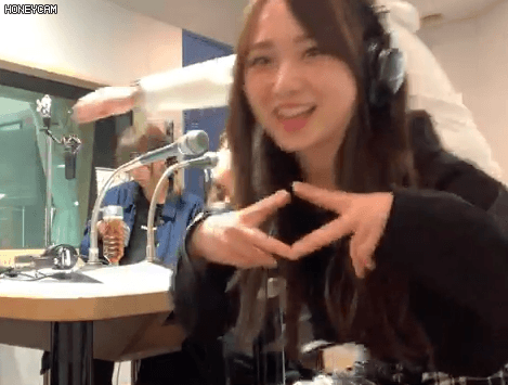 오늘자 타카하시 쥬리 ..윙크 움짤 | 인스티즈