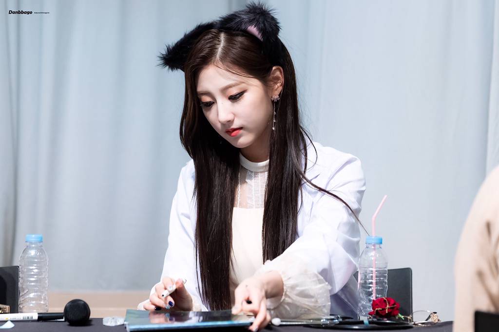 [러블리즈] 5분 뒤에 일 시작이라서 예인이 | 인스티즈