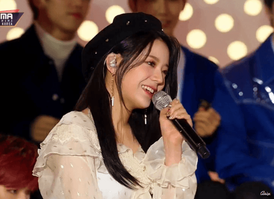 규리생일 컵홀더 포카를 받구와서 프로미스나인 규리 | 인스티즈