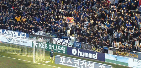 오늘 인터뷰 하나로 팬들을 안티로 돌려버린 남자 | 인스티즈