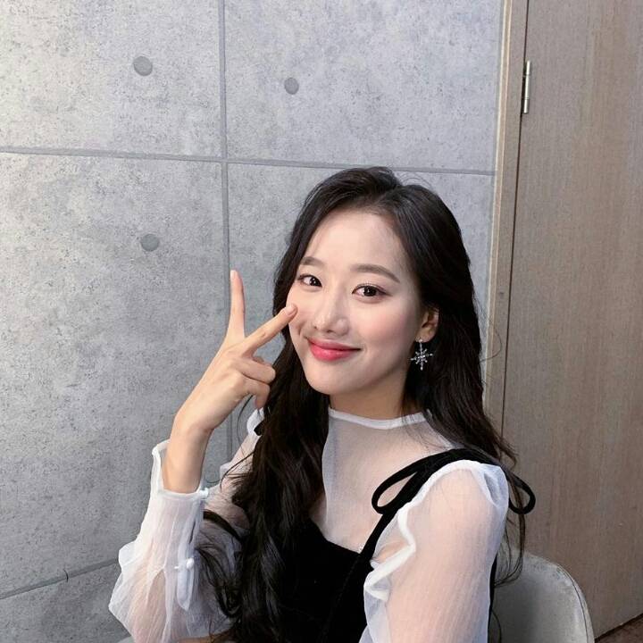 오늘자 에이프릴 나은 인스타 업뎃 | 인스티즈