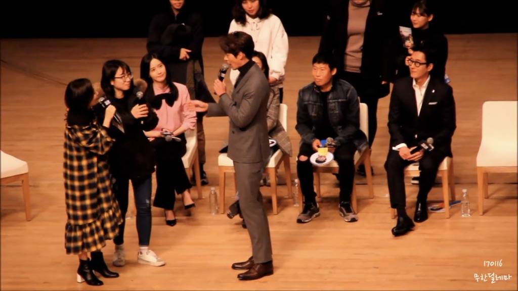 유해진 표정때문이라도 꼭 봐야하는 공조 쇼케이스 현빈 팬의 소원성취.jpg | 인스티즈