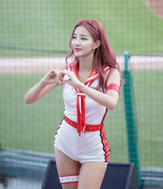 치어리더 김진아 | 인스티즈