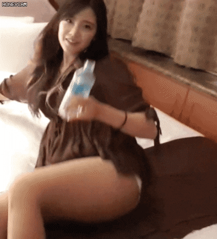 다리가 이쁜 ㅊㅈ.gif | 인스티즈