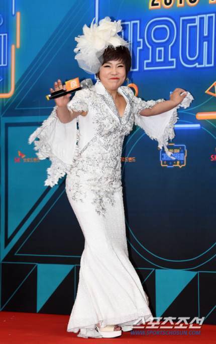 2018 KBS 가요대축제 김연자님 레카 | 인스티즈