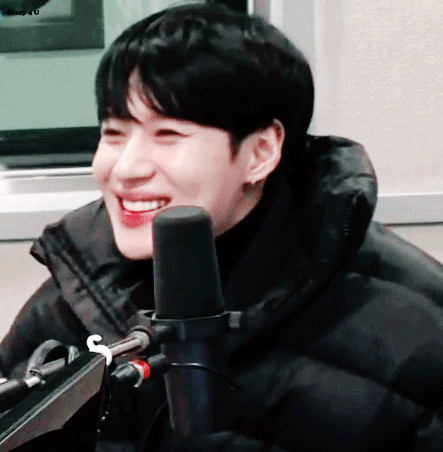 [샤이니] 눈웃음 치는 태민이.gif | 인스티즈