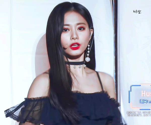 오늘자 섹시의 정석 쯔위ㄷㄷㄷ.gif | 인스티즈