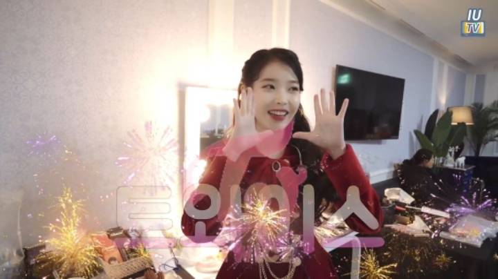 오늘자 트와이스 언급하는 아이유 ㄷㄷㄷ | 인스티즈