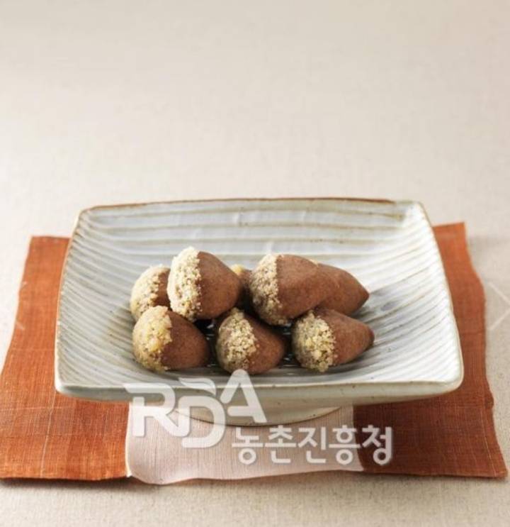 굳이~ 이렇게 만들어 먹나 싶은 조선시대 과자.jpg | 인스티즈