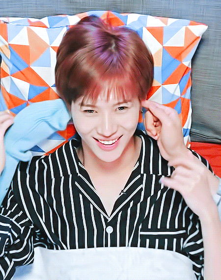 [샤이니] 눈웃음 치는 태민이.gif | 인스티즈