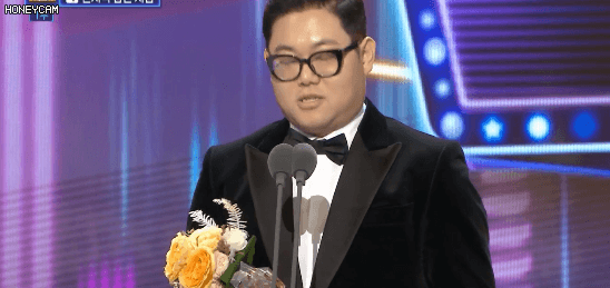 감스트 신인상 축하해주는 김구라형...gif | 인스티즈