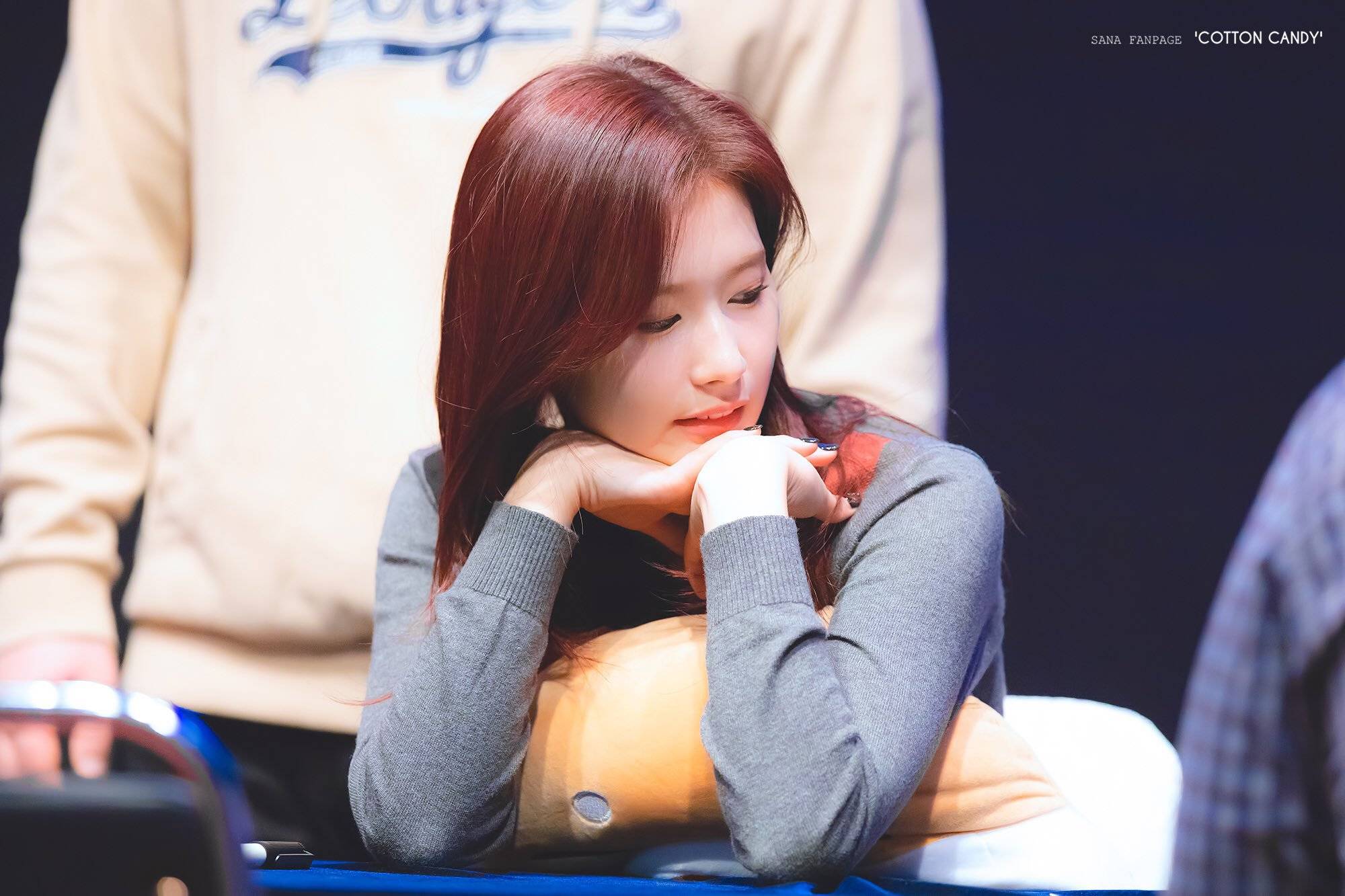 오늘이 생일인 트와이스 사나.jpgif | 인스티즈