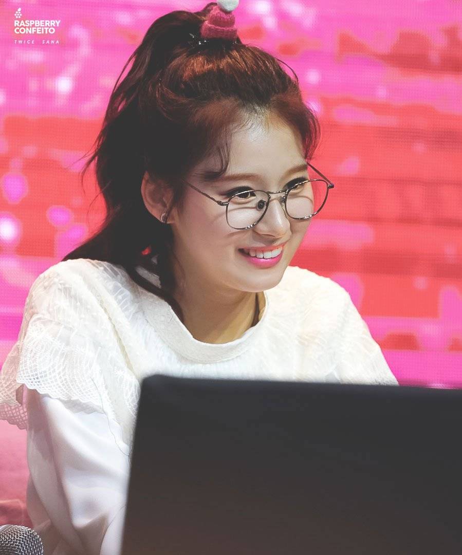 오늘 생일을 맞은 트와이스 사나.jpg | 인스티즈