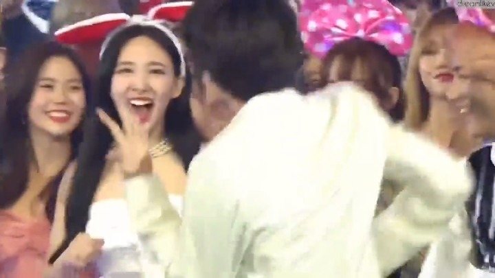 난장판이었던 어제자 방탄소년단 | 인스티즈