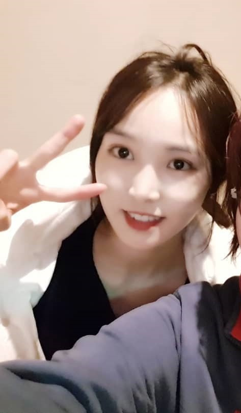 새벽에 곡 녹음한 여자친구 윶💜.jpg | 인스티즈