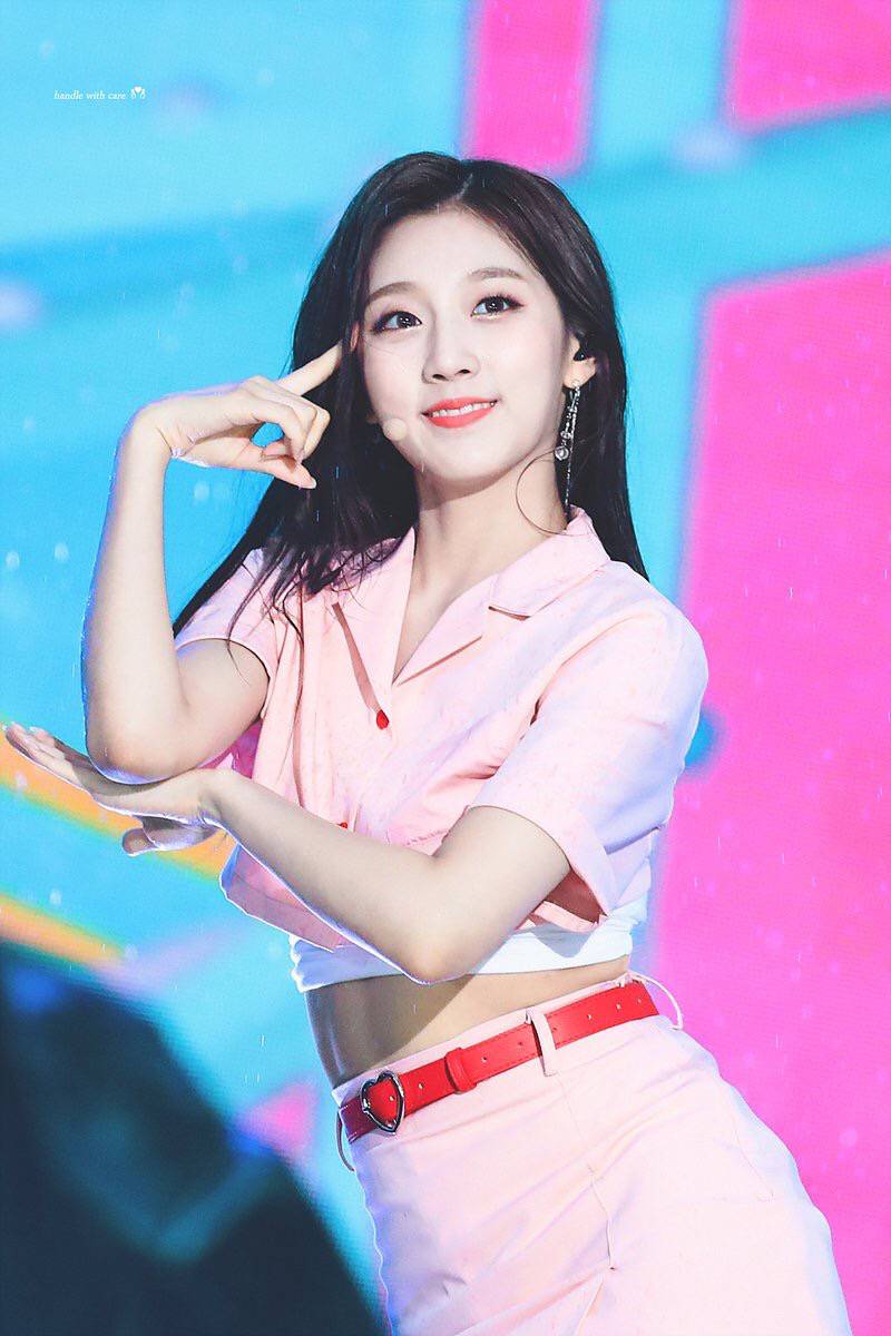 [러블리즈] 오늘 생일파티에 갈 예정이라 예인이 | 인스티즈