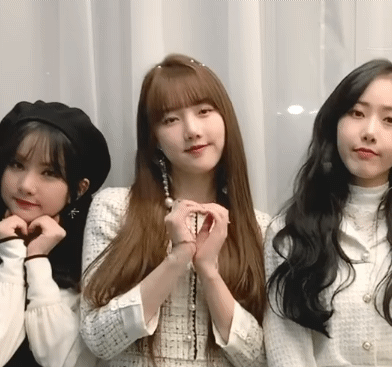 여자친구 공식 팬카페 10만 버디 축하짤.gif | 인스티즈