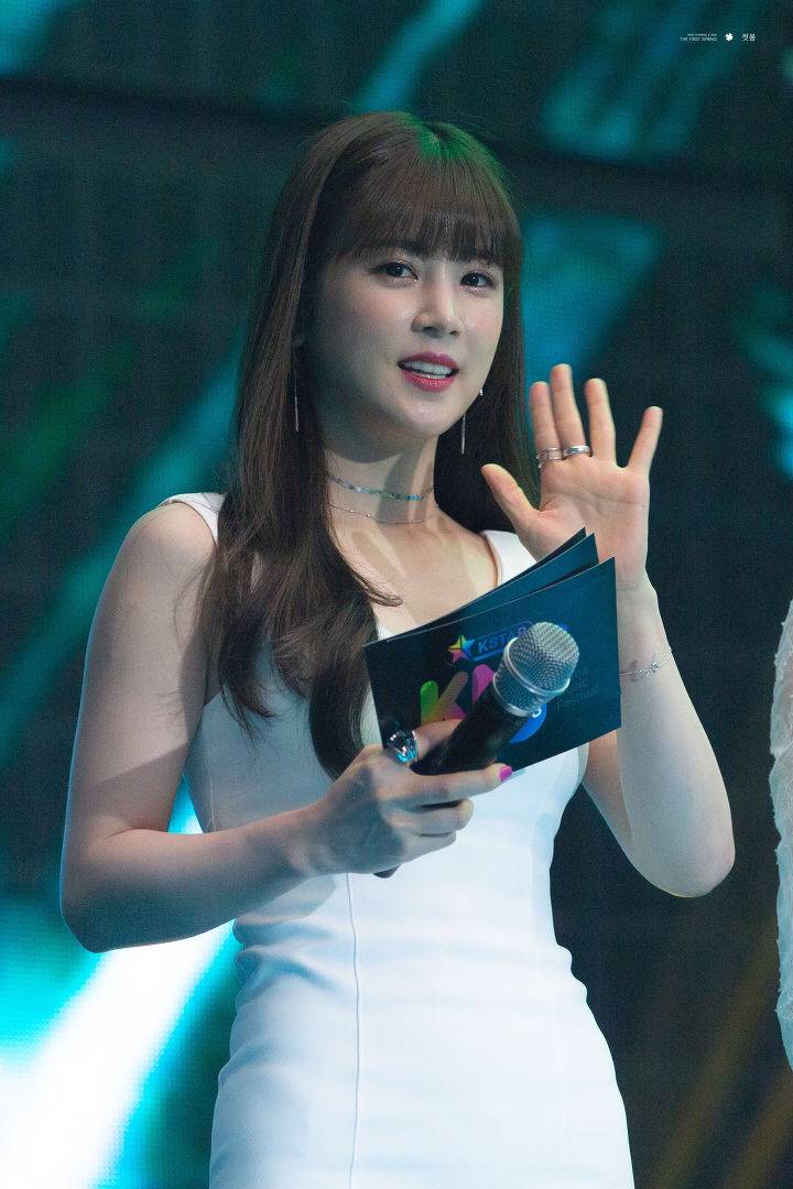 [에이핑크] 여유로운 생일을 보내고 있어서 박초롱 | 인스티즈