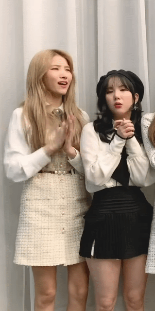 여자친구 공식 팬카페 10만 버디 축하짤.gif | 인스티즈