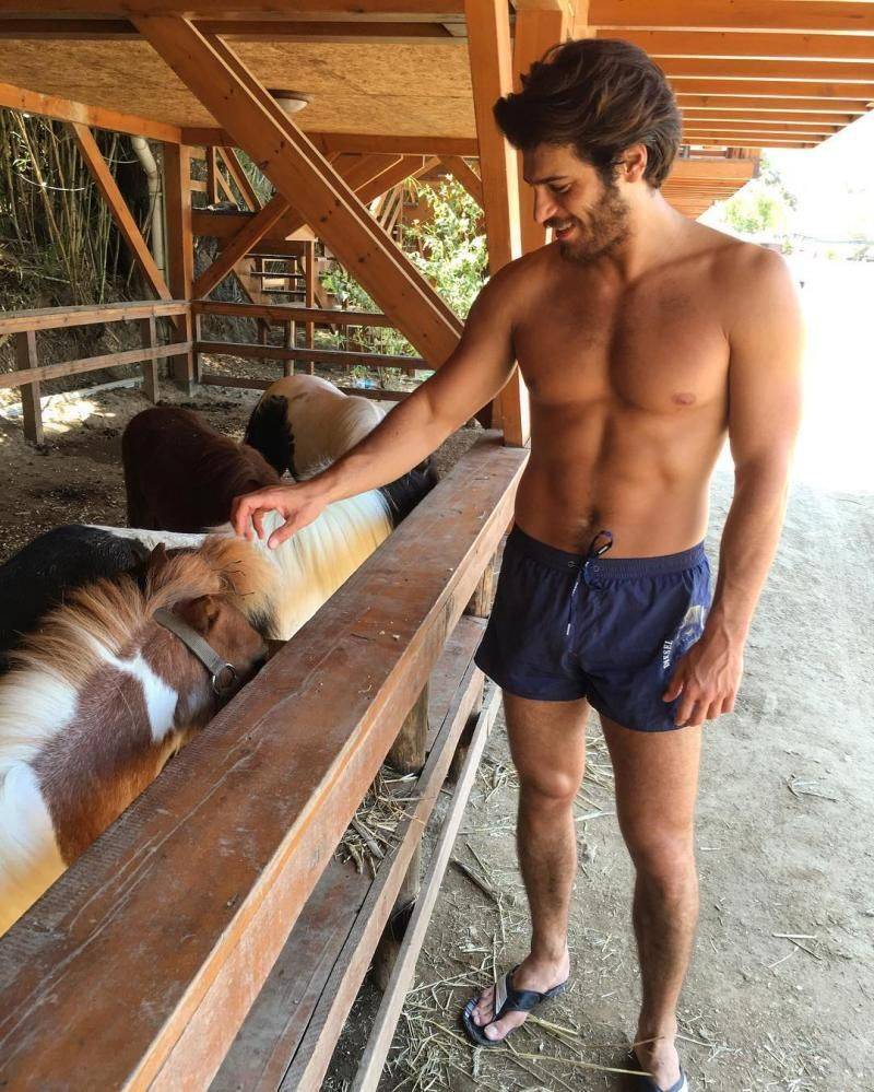 [canyaman] 터키에서 최고의 인기를 달리는 있는 변호사 출신 배우(동생이지만 오빠라고 부르싶긔~♥) | 인스티즈