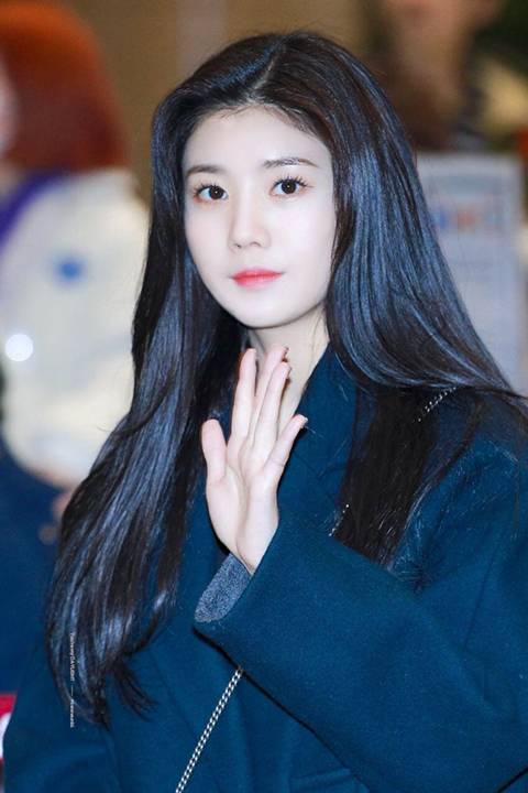 아이즈원) 2019년 기해년 황금돼지의 해니까! 95년생 돼지띠 권은비 | 인스티즈