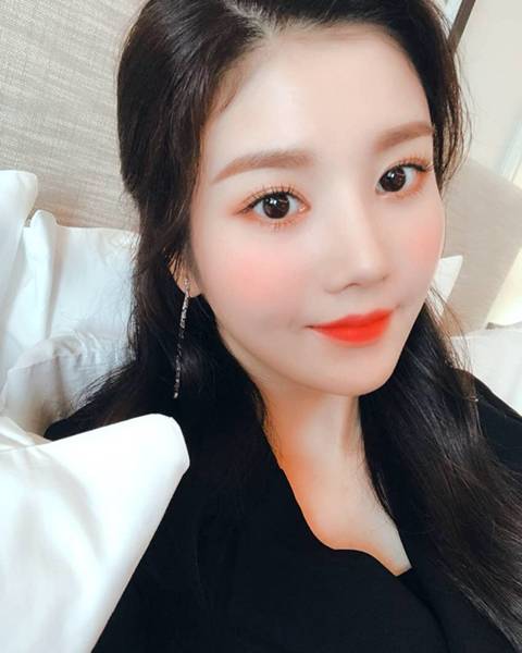 아이즈원) 2019년 기해년 황금돼지의 해니까! 95년생 돼지띠 권은비 | 인스티즈