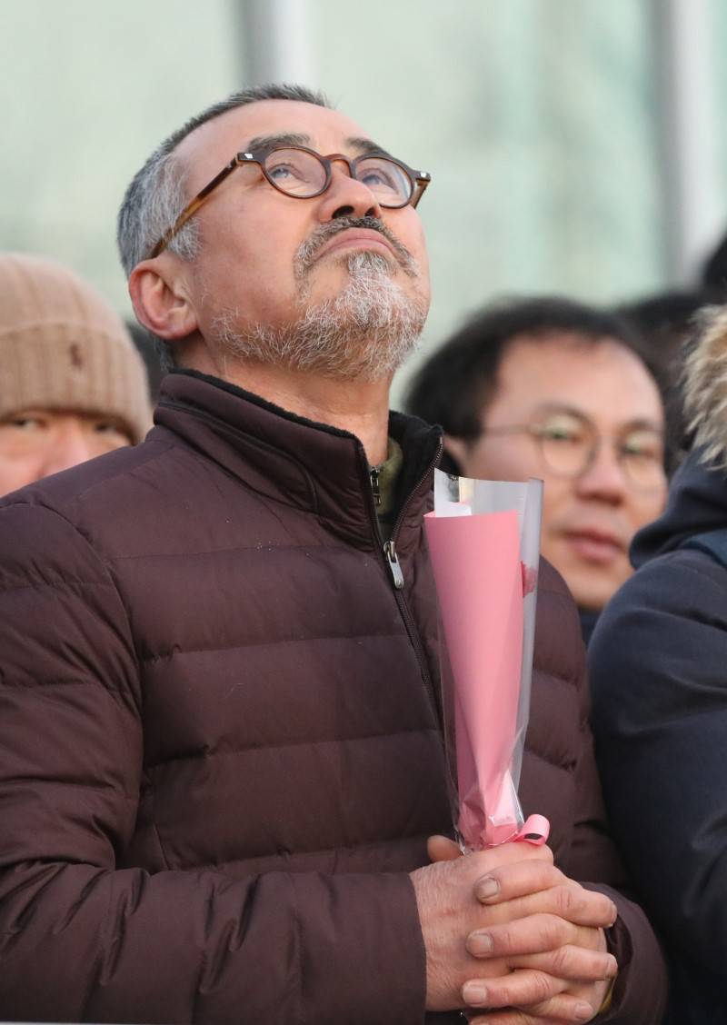 10년만에 출근길 오른 쌍용차동차 해고자 71명 | 인스티즈