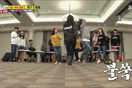 [런닝맨] 센터에 집착하는 소녀시대 수영.jpgif(22MB) | 인스티즈