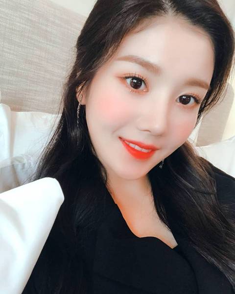 아이즈원) 2019년 기해년 황금돼지의 해니까! 95년생 돼지띠 권은비 | 인스티즈