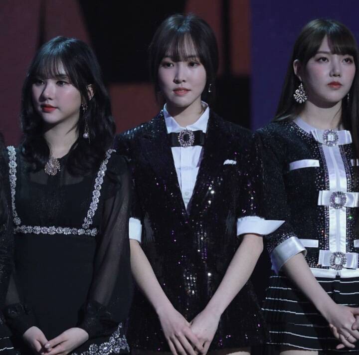 어제자 여자친구 mbc연기대상 시상&amp;축하공연.jpg | 인스티즈