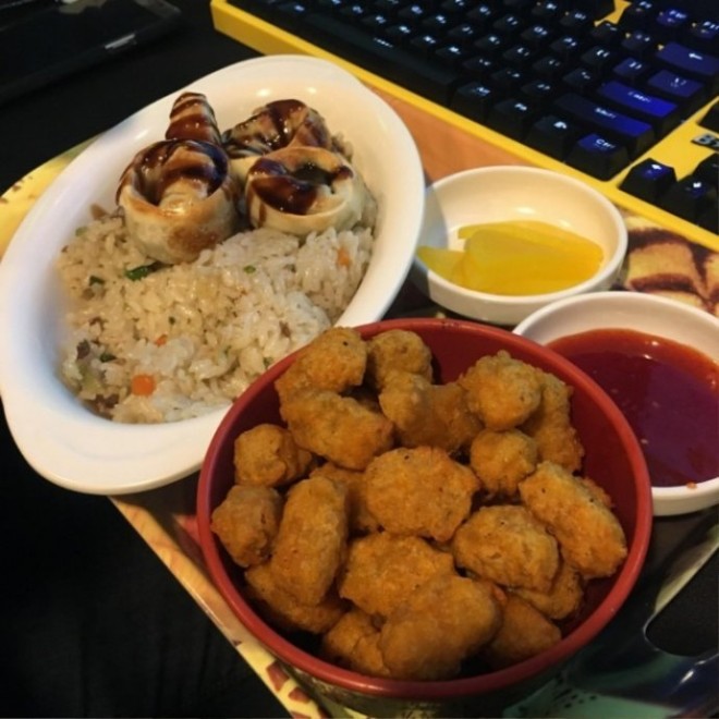 한달 월200만원씩 받으면 돈좀 있는 백수 가능vs부족하다.jpg | 인스티즈