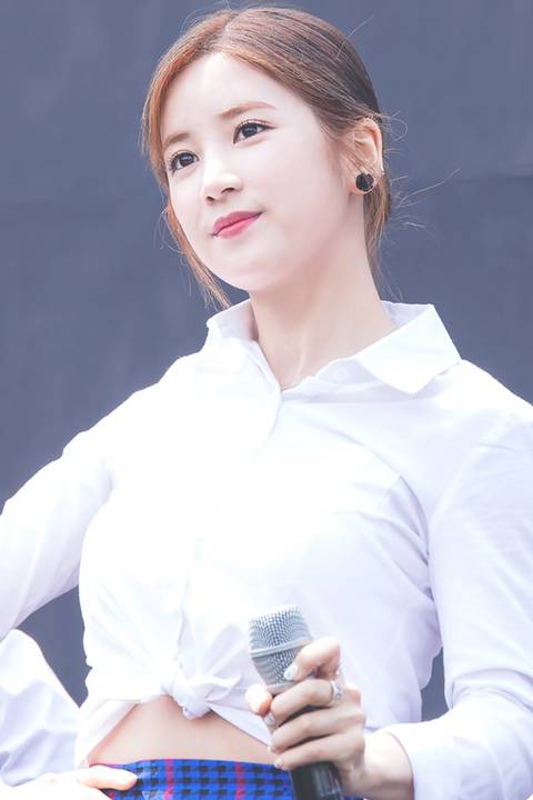 에이핑크 초롱이의 상반된 분위기.jpg | 인스티즈