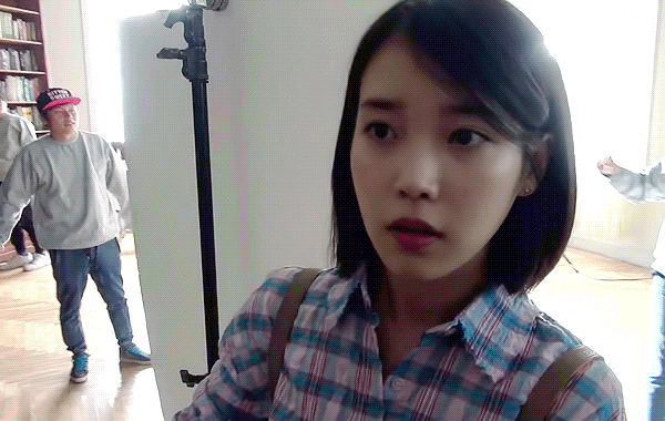 하품하는 청개구리 아이유.gif | 인스티즈