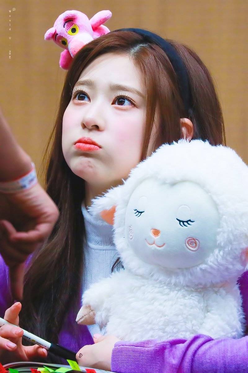 아이즈원) 한입만 주세요 ㅠㅜ | 인스티즈