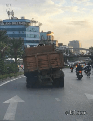 위태위태한 중국의 트럭 | 인스티즈
