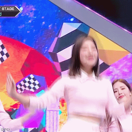 190103 엠카운트다운 프로미스나인 다시만난세계.gif | 인스티즈