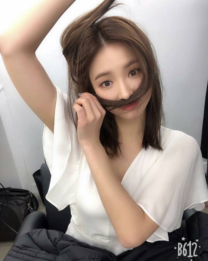 오늘자 신세경 인스타 업뎃 | 인스티즈